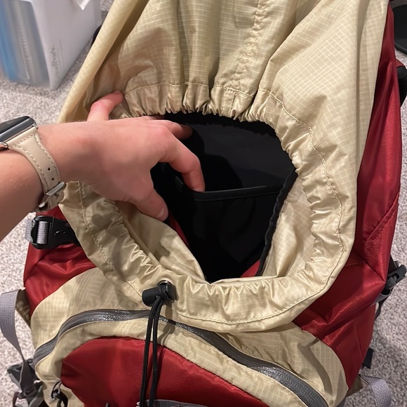 GoLite Backpacking Backpack - Picture 3 of 7